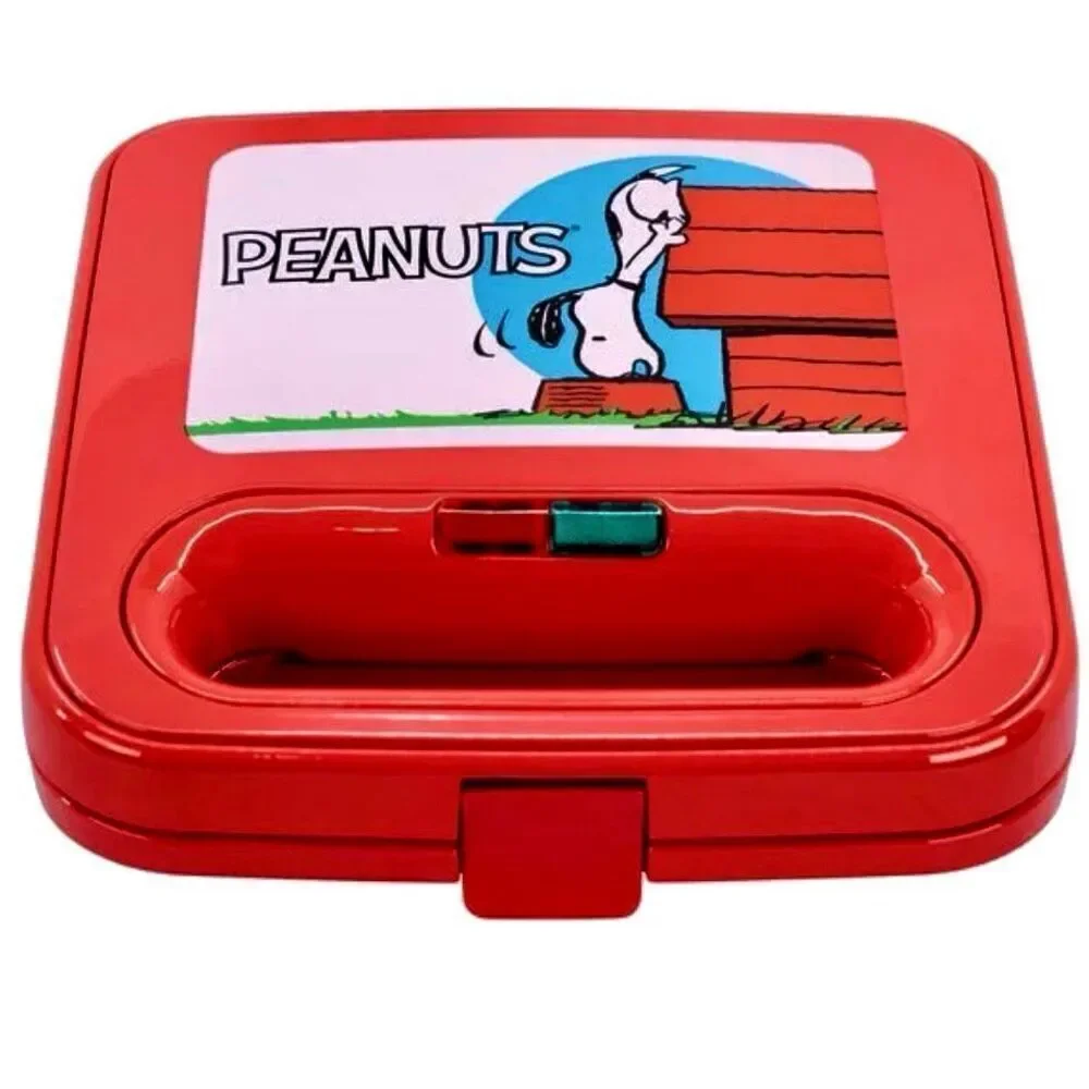 NWT in Package Gorgeous Uncanny Peanuts Snoopy Dog Red Treat Maker
